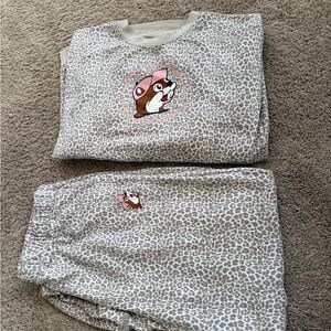 Buc-ee's animal cheetah print sweatshirt and matching pajama pants set L/XL